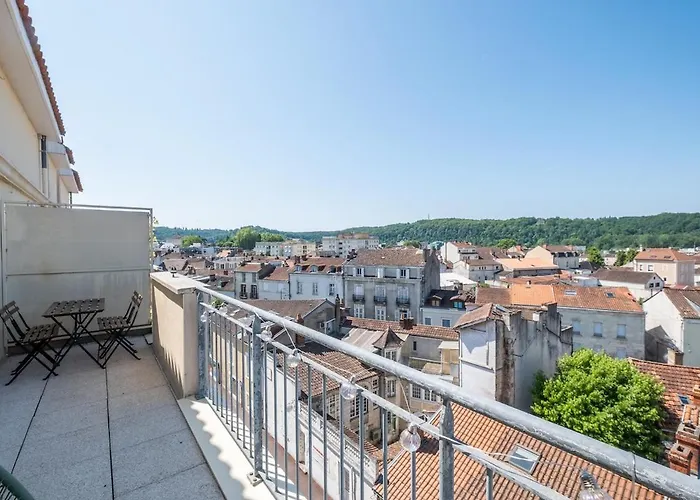 La Tribu Lejlighed *